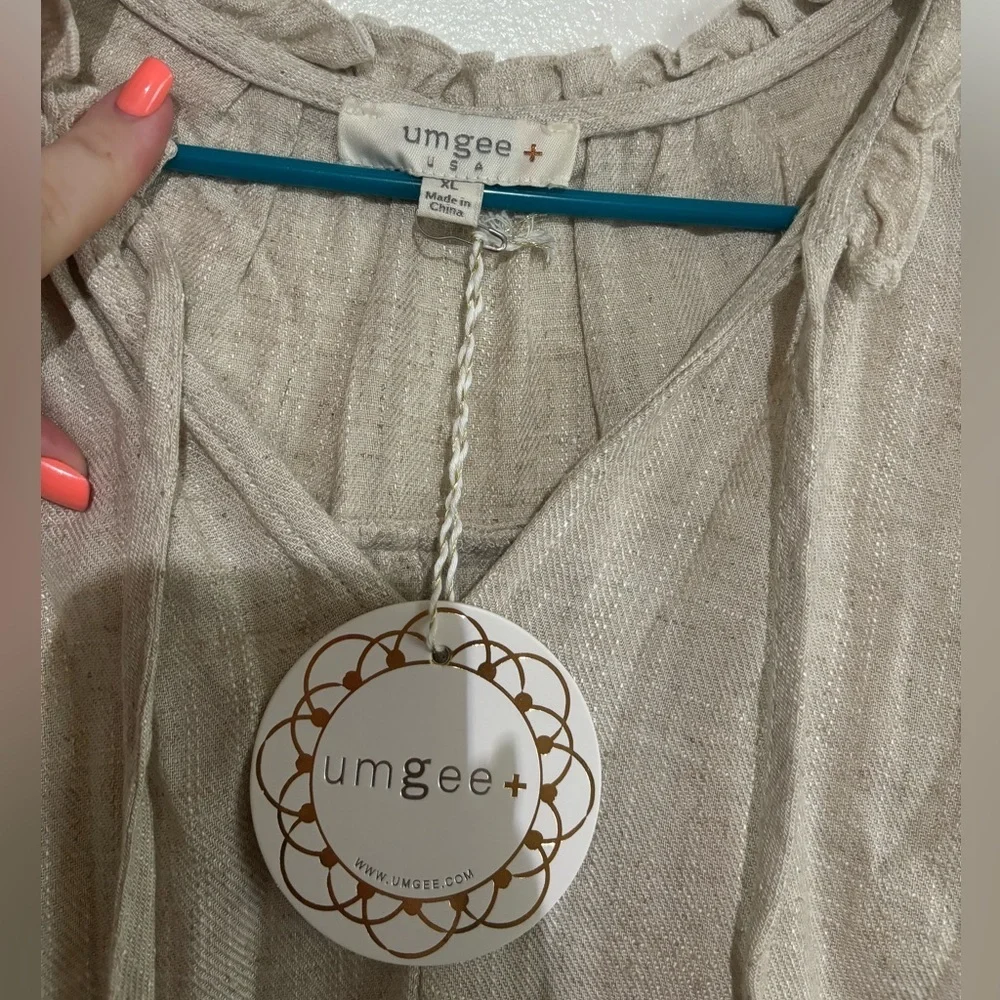 Linen Ruffle Blouse - Picture 4 of 4